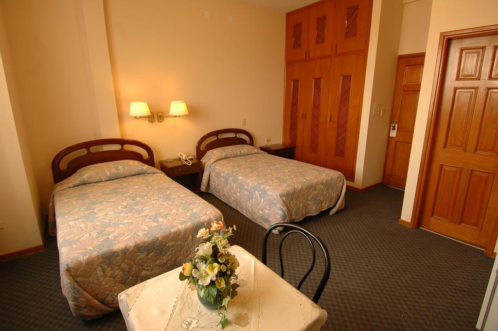 Hotel Lido Санта-Крус-де-ла-Сьерра Экстерьер фото